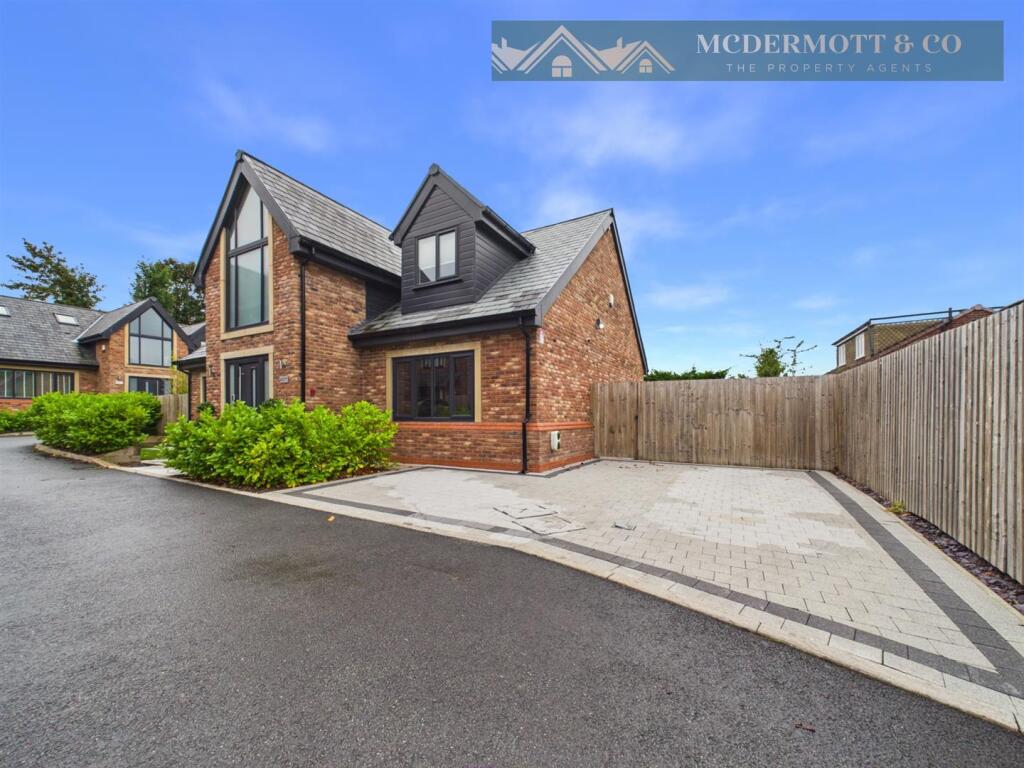 Main image of property: Thornley Rise, off Manchester Road, Greenfield, Saddleworth