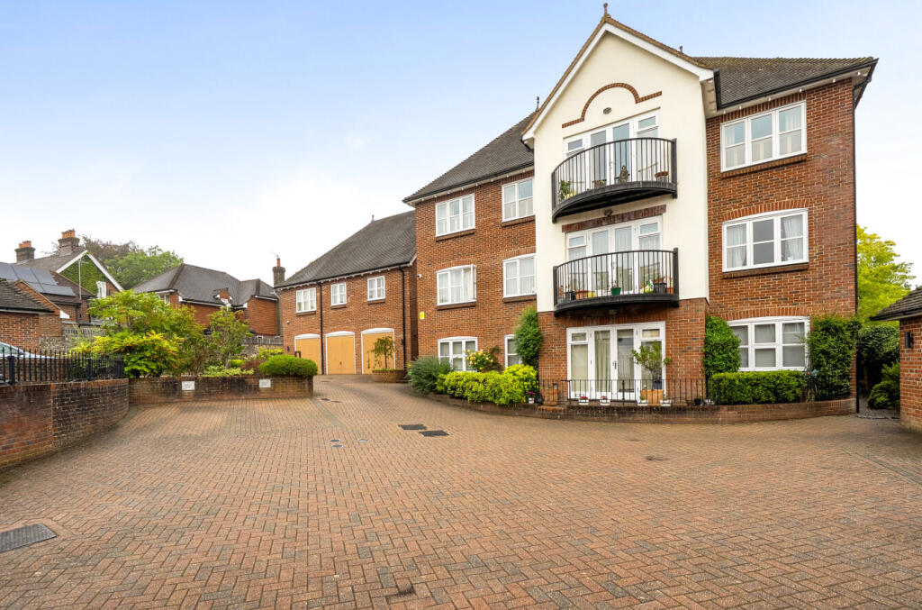 Main image of property: High Street, Haslemere, Surrey, GU27