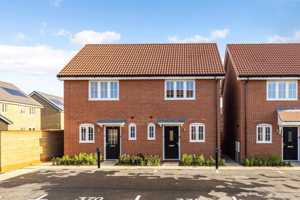 Main image of property: Leaf Living at Westcombe Park, Heybridge, Essex, CM9