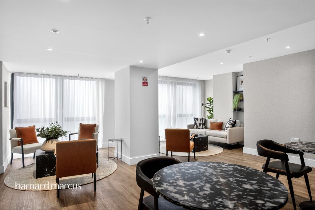 Main image of property: Poplar Walk, Croydon