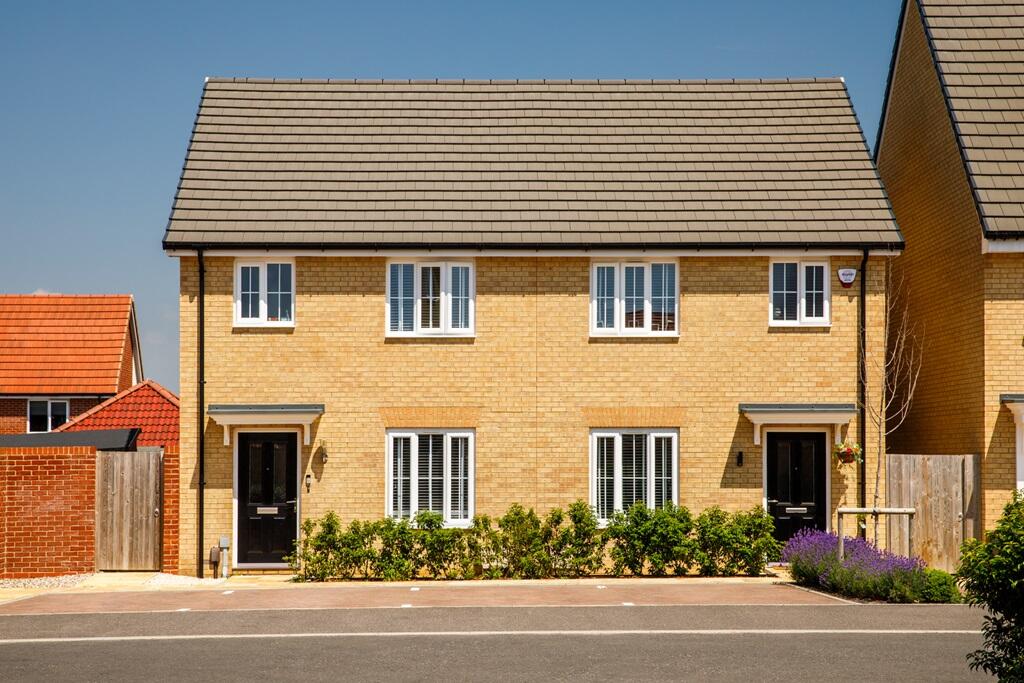 Main image of property: Poplar Lane, Ipswich, Suffolk,  IP8 3FF