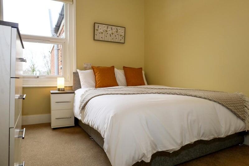 Main image of property: Portswood Road, Southampton, Hampshire, SO17