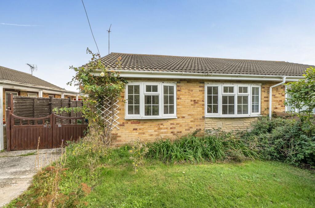 Main image of property: Manor Lane, Selsey, PO20