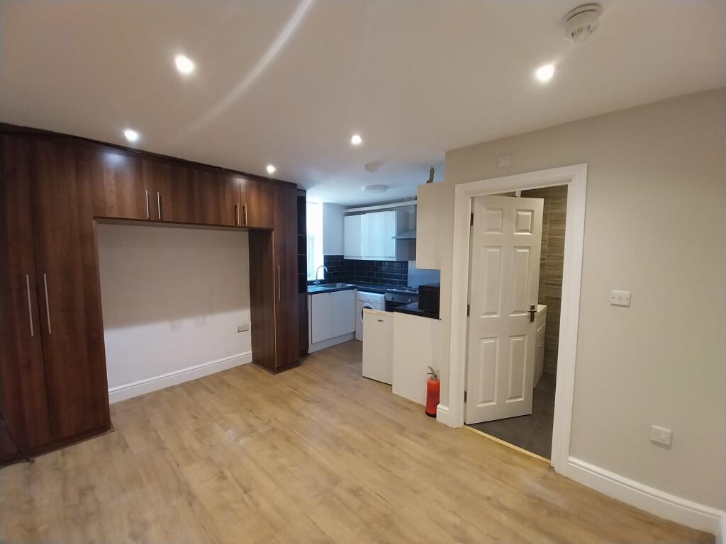 Main image of property: Somerset Road, Southall, UB1