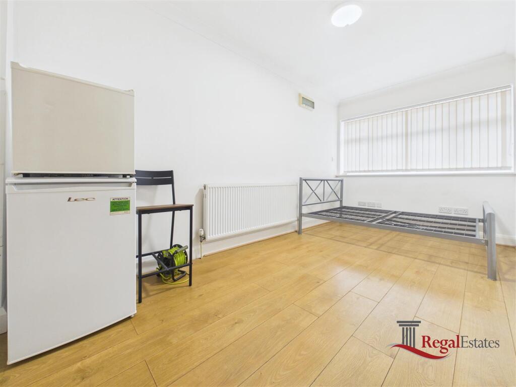 Main image of property: Columbia Avenue, Edgware, Middlesex, HA8 5DQ