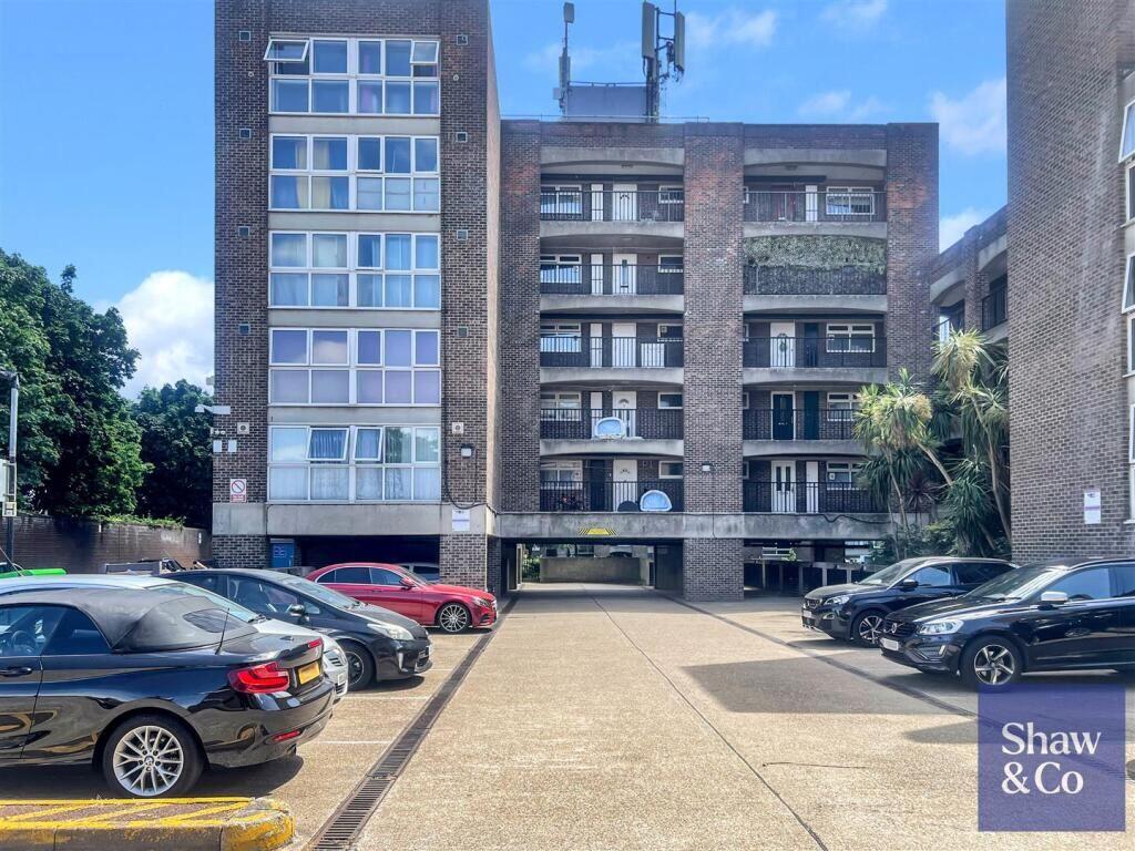 Main image of property: 55 Harris Close, Hounslow, Middlesex, TW3 4JU