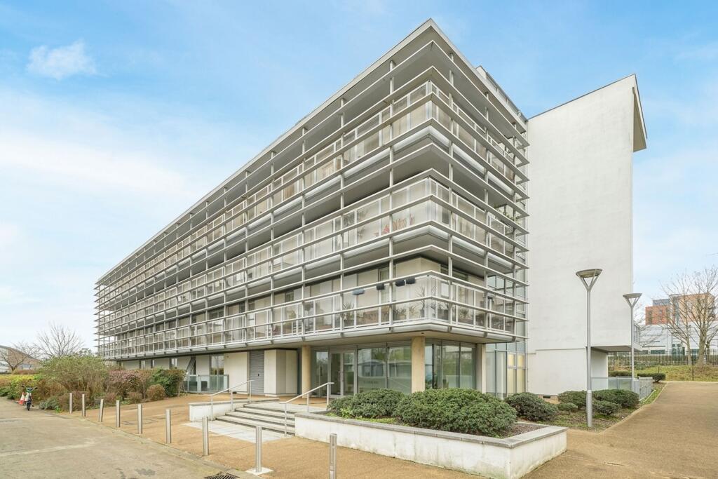 Main image of property: Kinnear Apartments, New River Village, Hornsey, N8