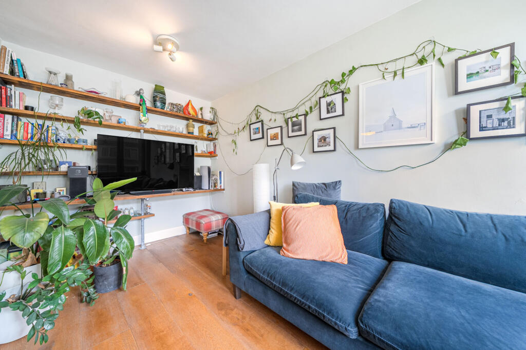 Main image of property: Cronin Street, London