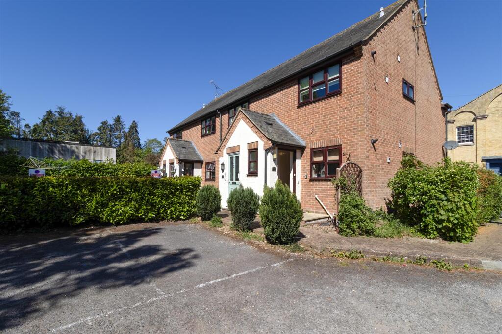 Main image of property: Baldock Road, Buntingford