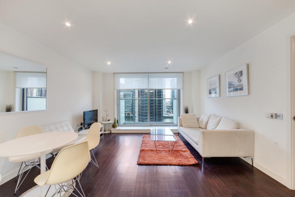 Main image of property: East Tower, 3 Pan Peninsula, Pan Peninsula Square, Canary Wharf, E14