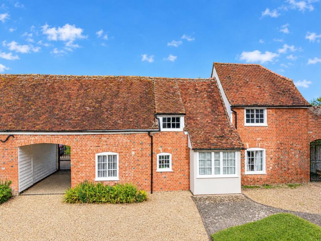 Main image of property: Braintree Road, Wethersfield, Essex