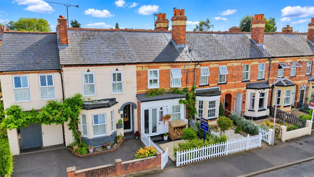 Main image of property: Armour Hill, Tilehurst, Reading, Berkshire, RG31