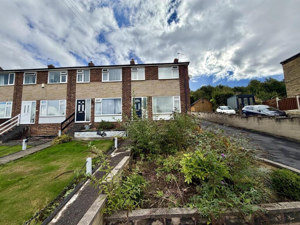 Main image of property: Commonside, Batley
