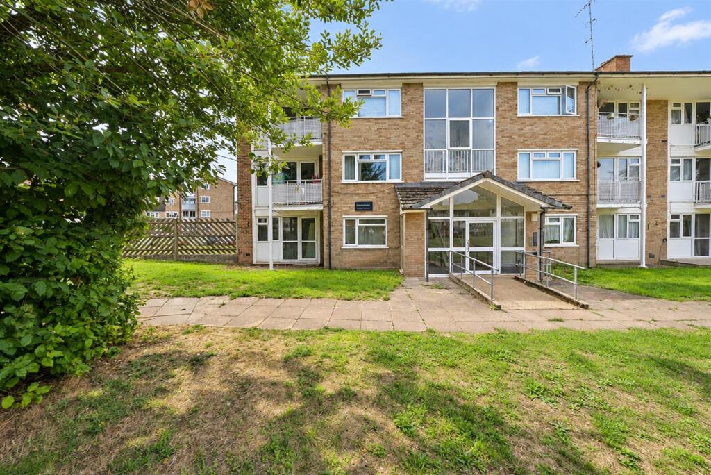 Main image of property: Grove Crescent, Croxley Green, Rickmansworth