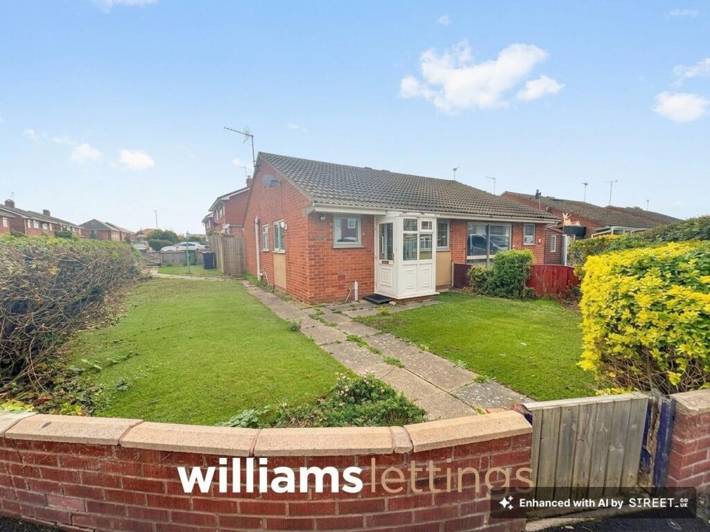 Main image of property: Rhodfa Maen Gwyn, Rhyl, LL18
