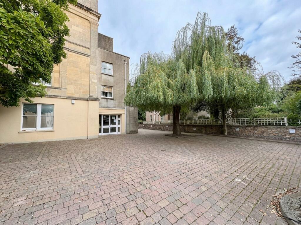 Main image of property: Clifton, Dyrham Court, BS8 3BY