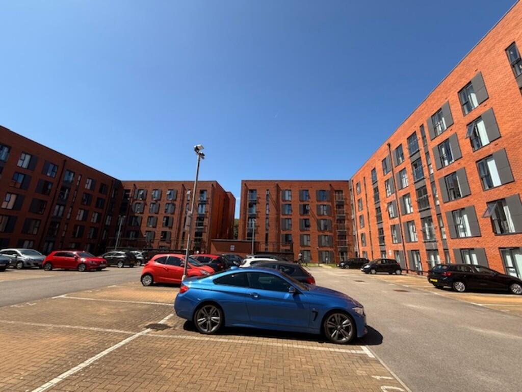 Main image of property: Irwell Building, Lowry Wharf, Derwent Street, M5