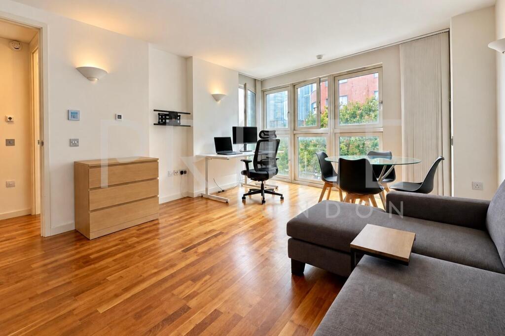 Main image of property: New Providence Wharf, 1 Fairmont Avenue, Docklands