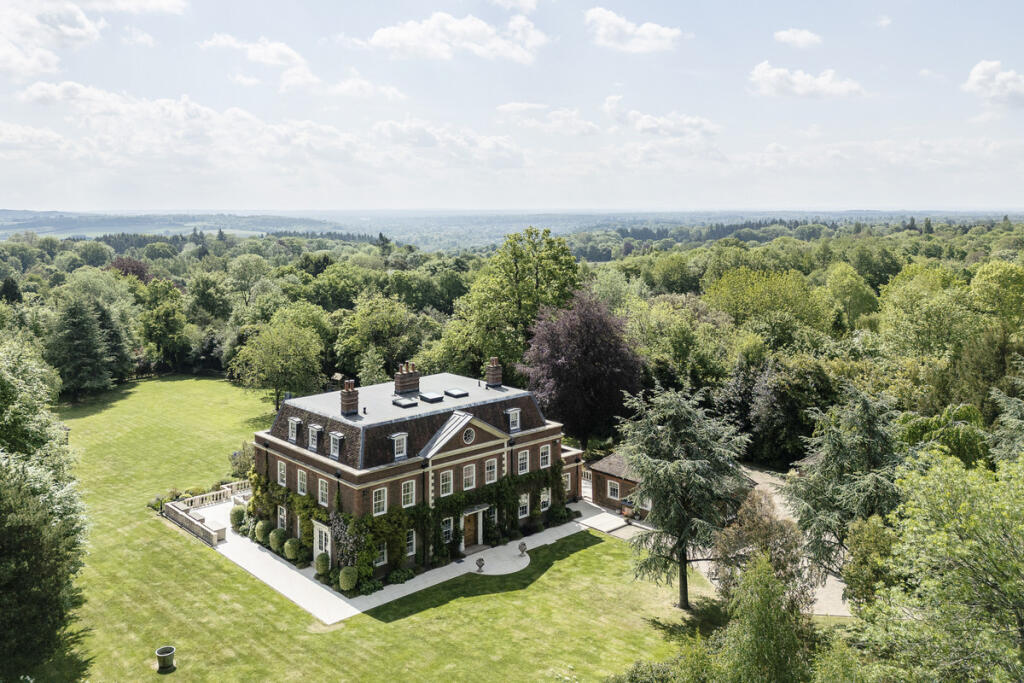 Main image of property: Benhams Lane, Henley-on-Thames, Oxfordshire, RG9