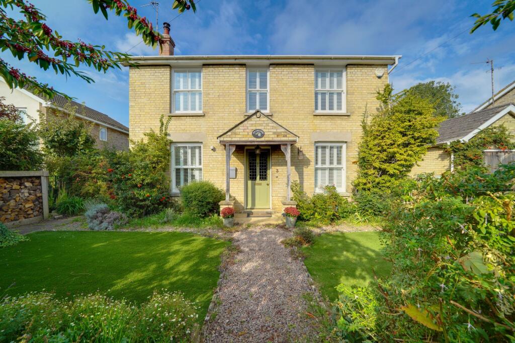 Main image of property: Parkway, St. Ives, PE27