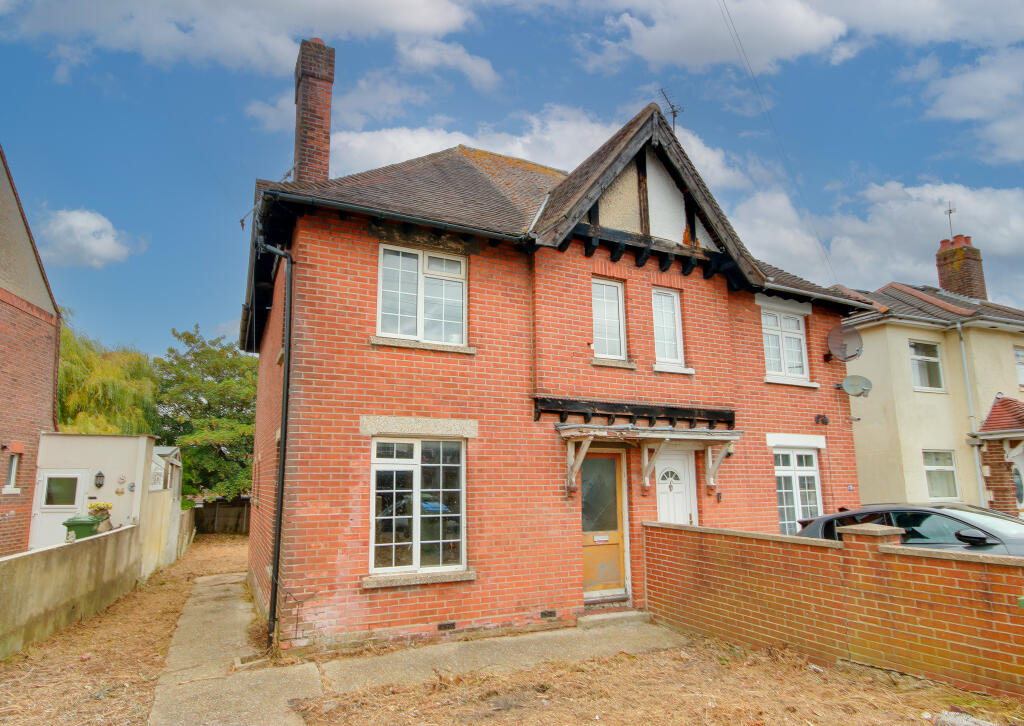 Main image of property: MERRYOAK! NO FORWARD CHAIN! PROJECT HOUSE!