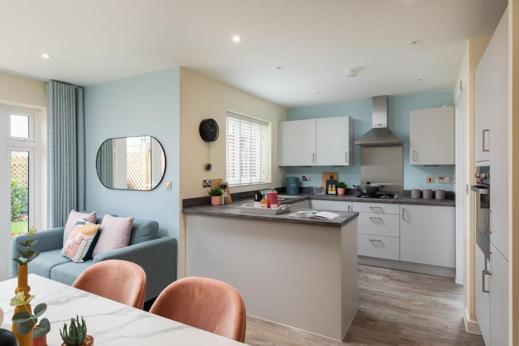 Main image of property: Moorgreen Way
Harworth
DN11 8FX