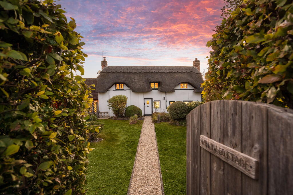 Main image of property: Main Street, Grove, OX12