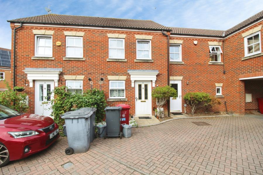 Main image of property: Dewar Spur, Langley