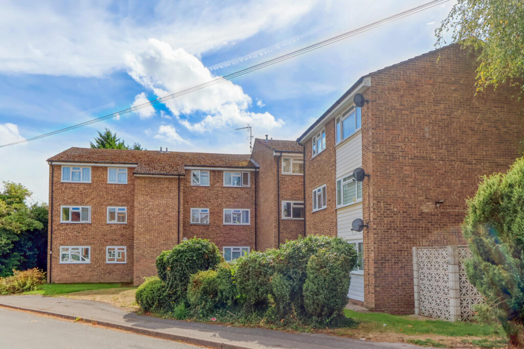 Main image of property: Fennels Road, High Wycombe, Buckinghamshire, HP11