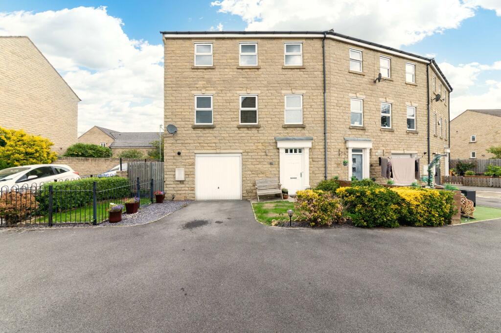 Main image of property: Birkhead Close, Kirkburton, HD8