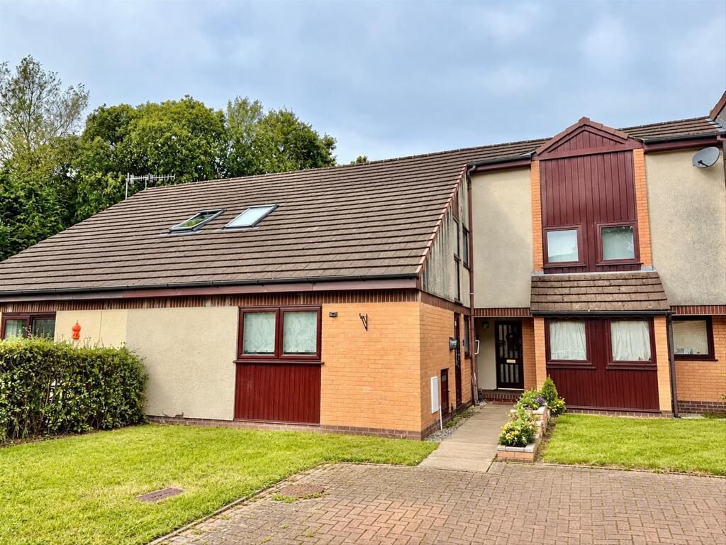 Main image of property: Greenacre Court, Lancaster