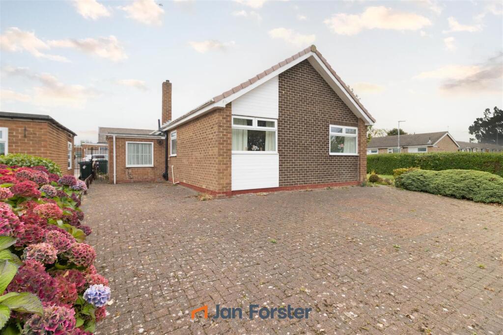 Main image of property: Roxburgh Close, Blaydon-On-Tyne