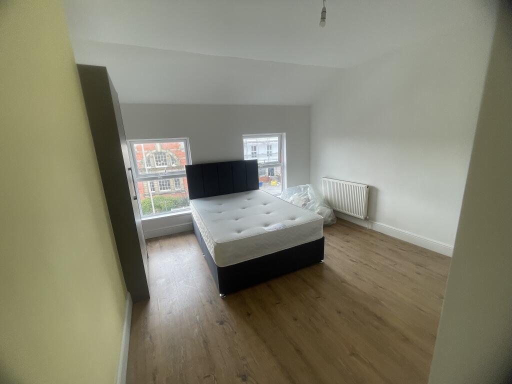Main image of property: Room 6 Picton road L15