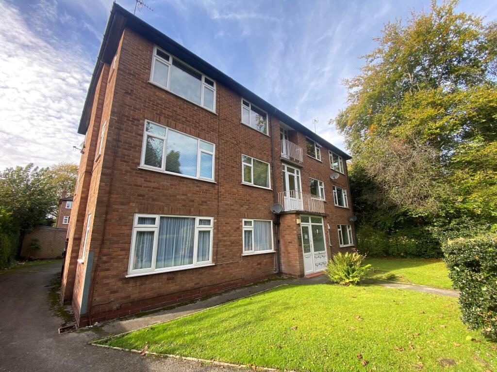 Main image of property: Crescent Court, Brooklands Crescent, Sale, Greater Manchester, M33 3NB