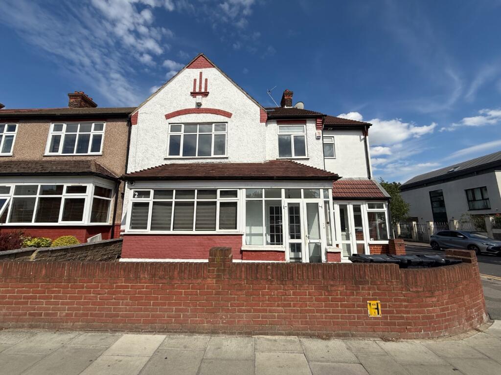 Main image of property: High Road, South Woodford, E18.