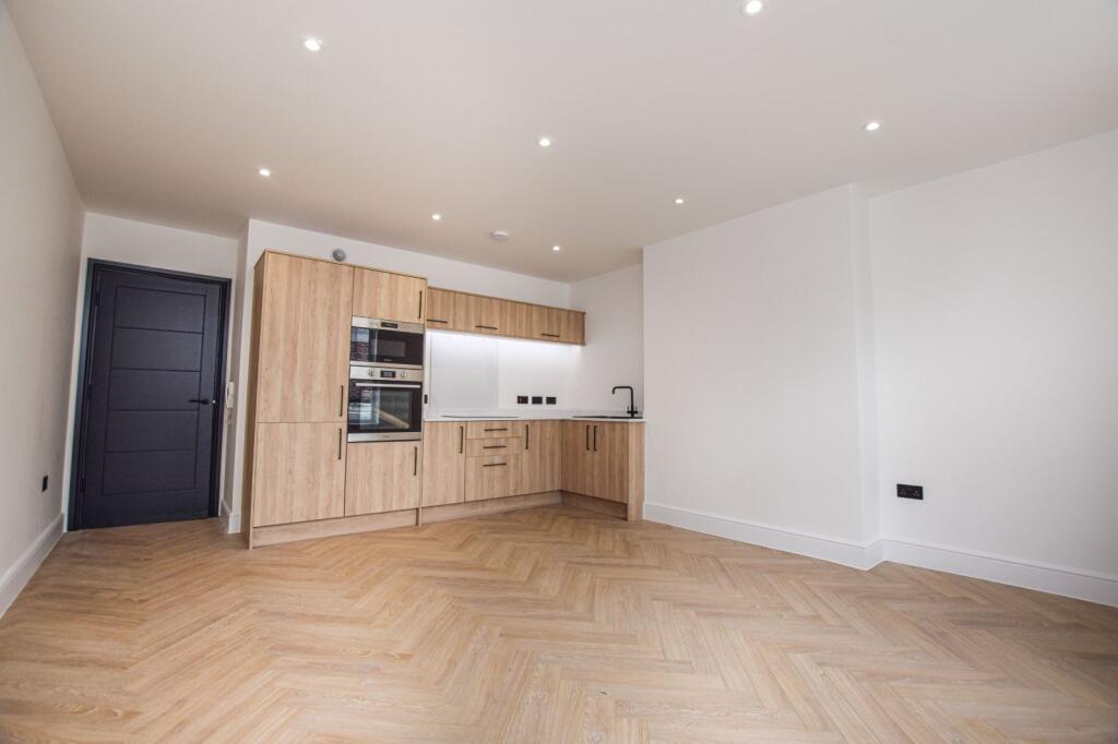 Main image of property: 1B The Causeway, Altrincham, WA14