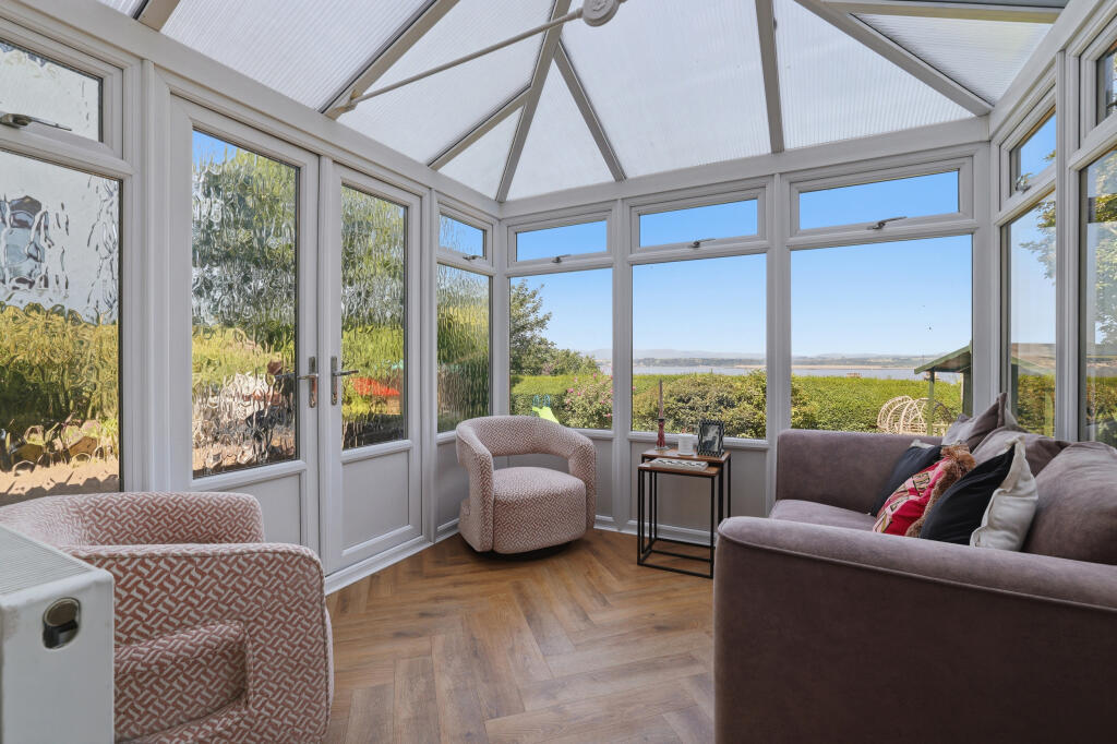 Main image of property: 37 Braehead, Bo'ness, EH51