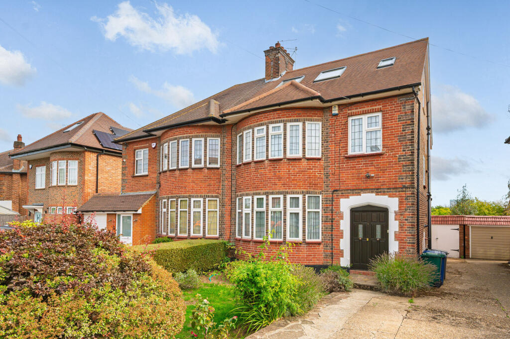 Main image of property: Cissbury Ring South, Woodside Park, London, N12