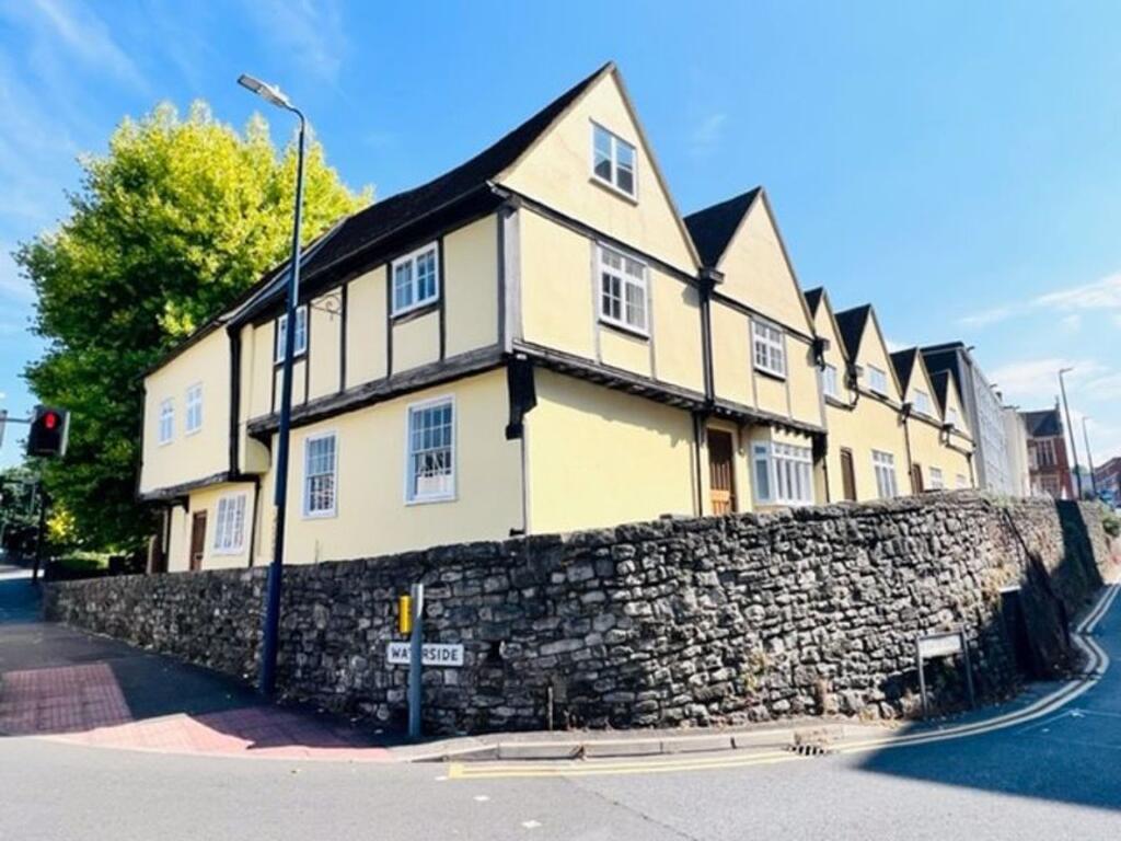Main image of property: Maidstone, ME14