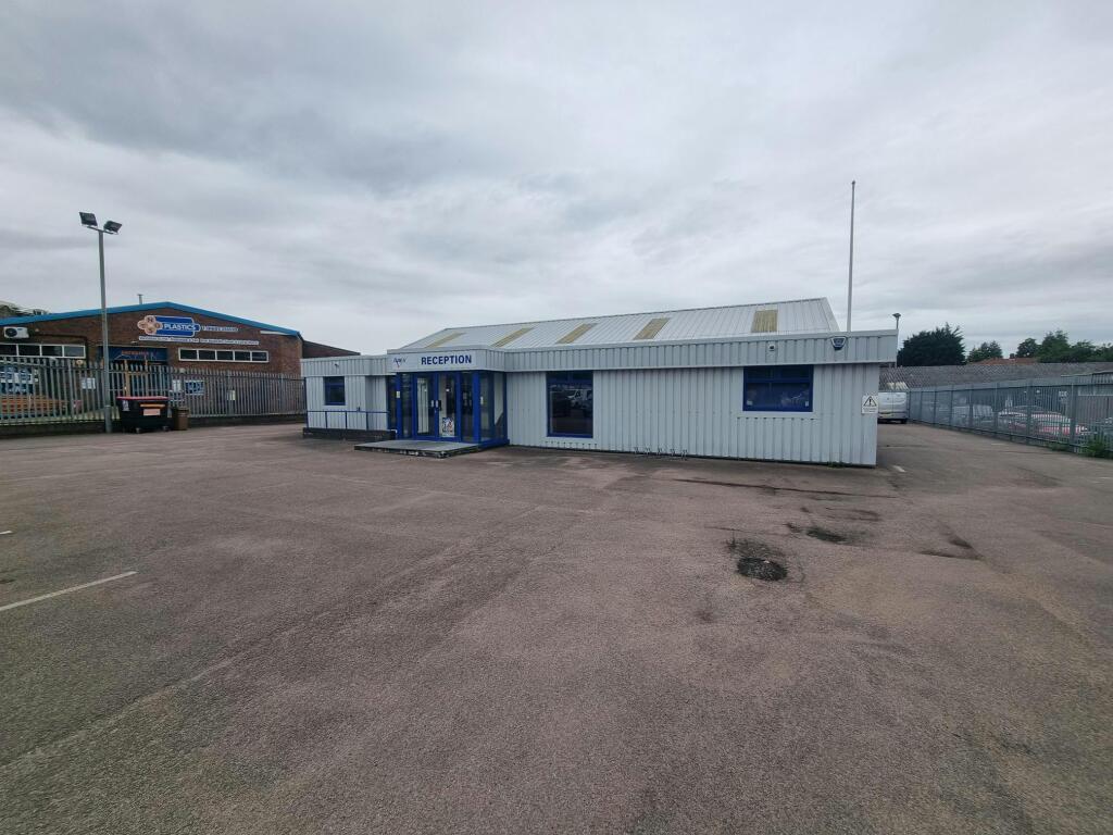 Main image of property: 261 Aylsham Road, Norwich, NR3 2RE