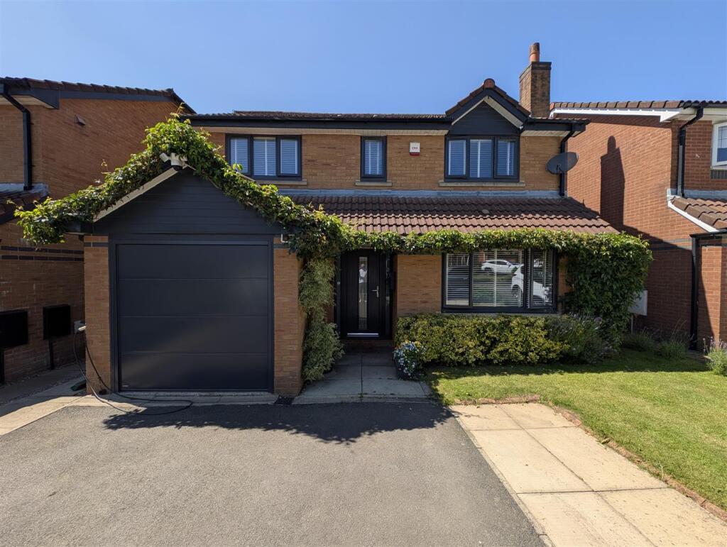 Main image of property: Rotherhead Close, Horwich, Bolton