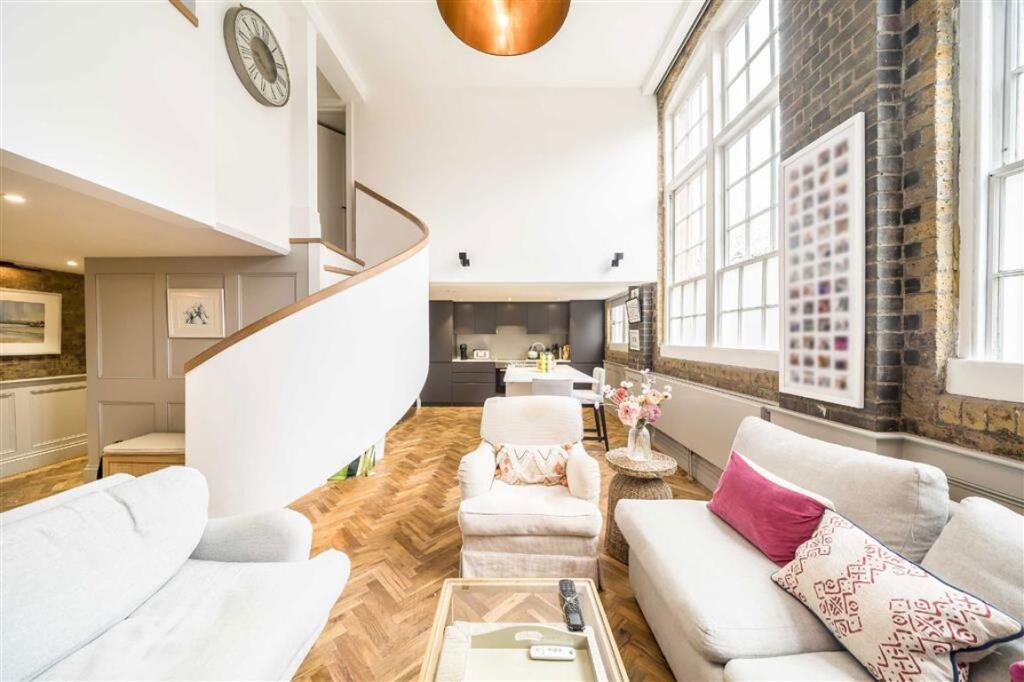 Main image of property: Battersea Park Road, Battersea