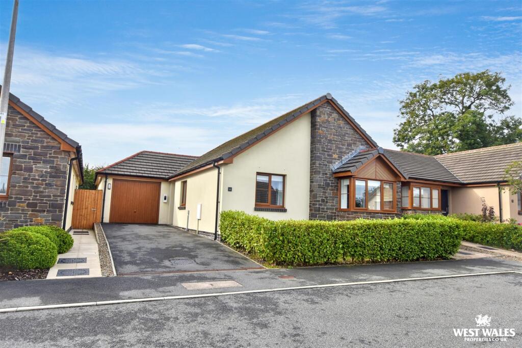 Main image of property: Potters Grove, Templeton, Narberth