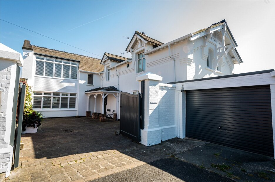 Main image of property: Gable Cottage, Burbo Bank Road, Liverpool, L23 6TQ
