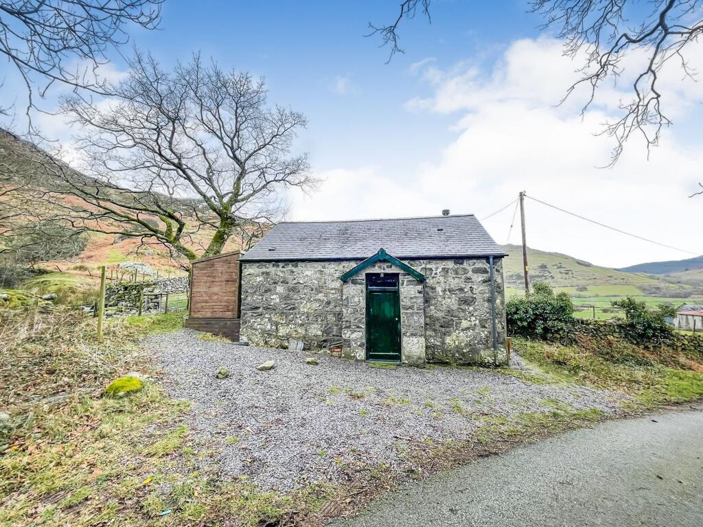 Main image of property: Capel Pen Y Meini, Llanfihangel Y Pennant, Tywyn