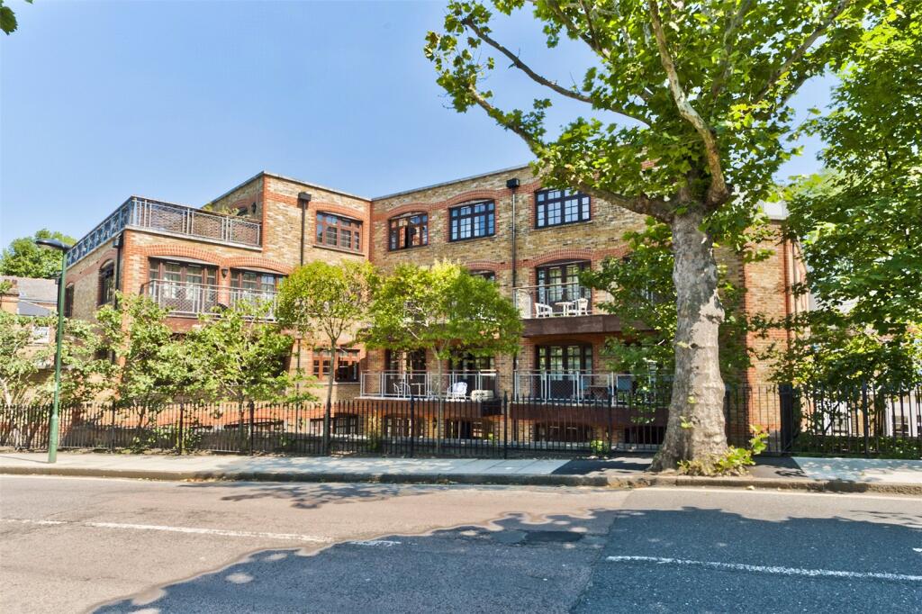 Main image of property: Blake Mews, High Park Road, Kew, Richmond, TW9