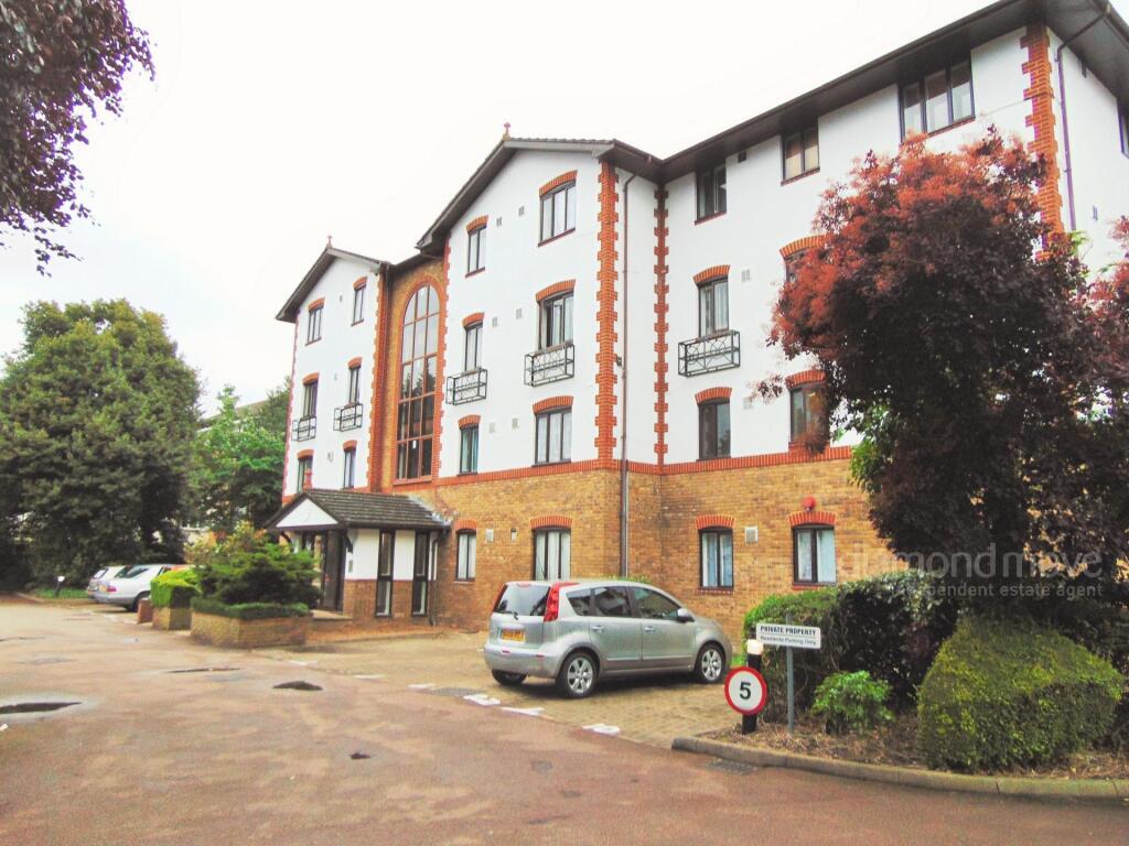 Main image of property: Lampton Road, Hounslow, TW3