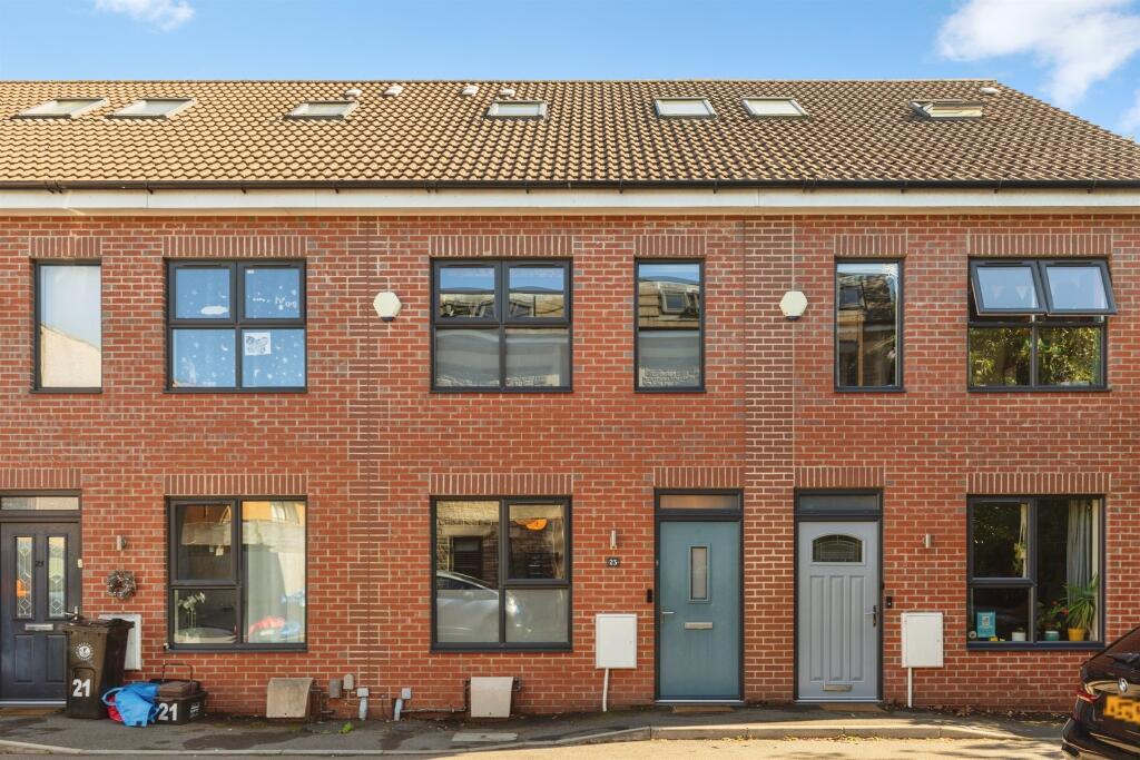 Main image of property: Midland Terrace, Bristol