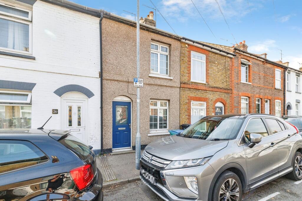 Main image of property: Fearnley Street, Watford