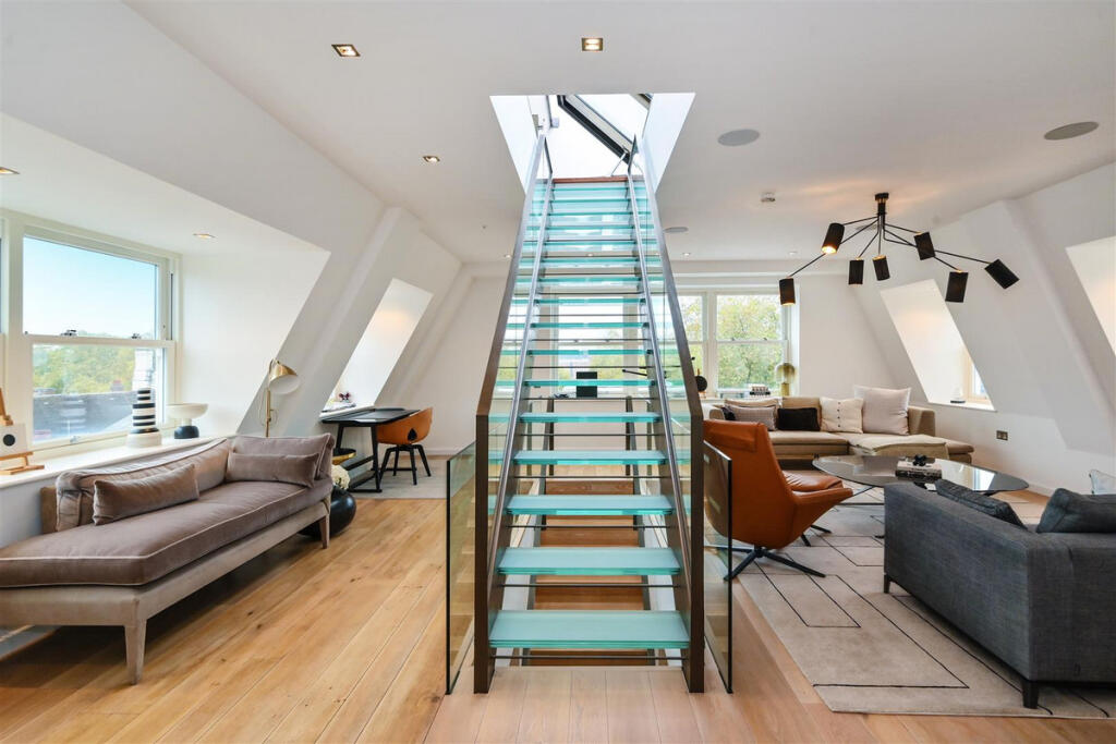 Main image of property: Essex Street, London, WC2R